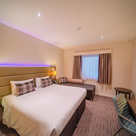 Premier Inn Doha Education City Umm al Qubur Extérieur photo