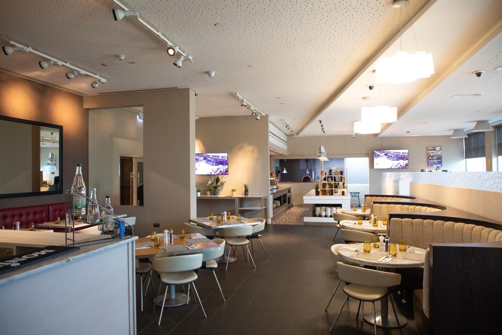 Premier Inn Doha Education City Umm al Qubur Extérieur photo