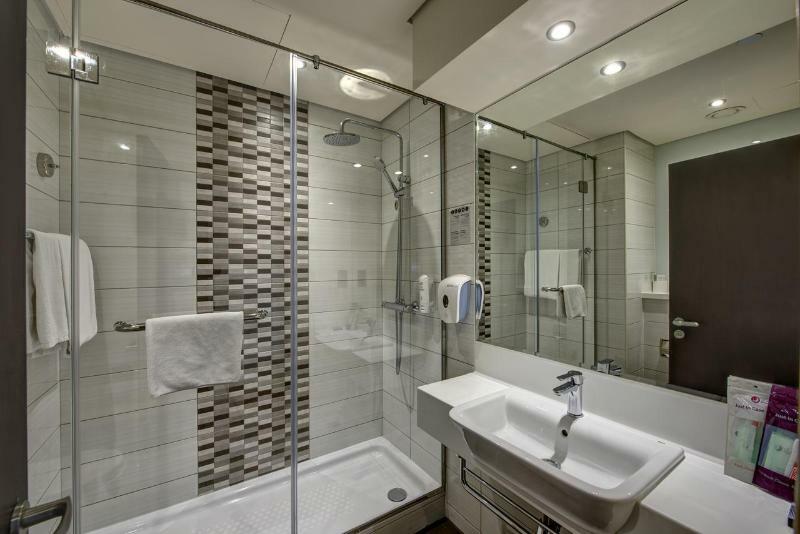 Premier Inn Doha Education City Umm al Qubur Extérieur photo